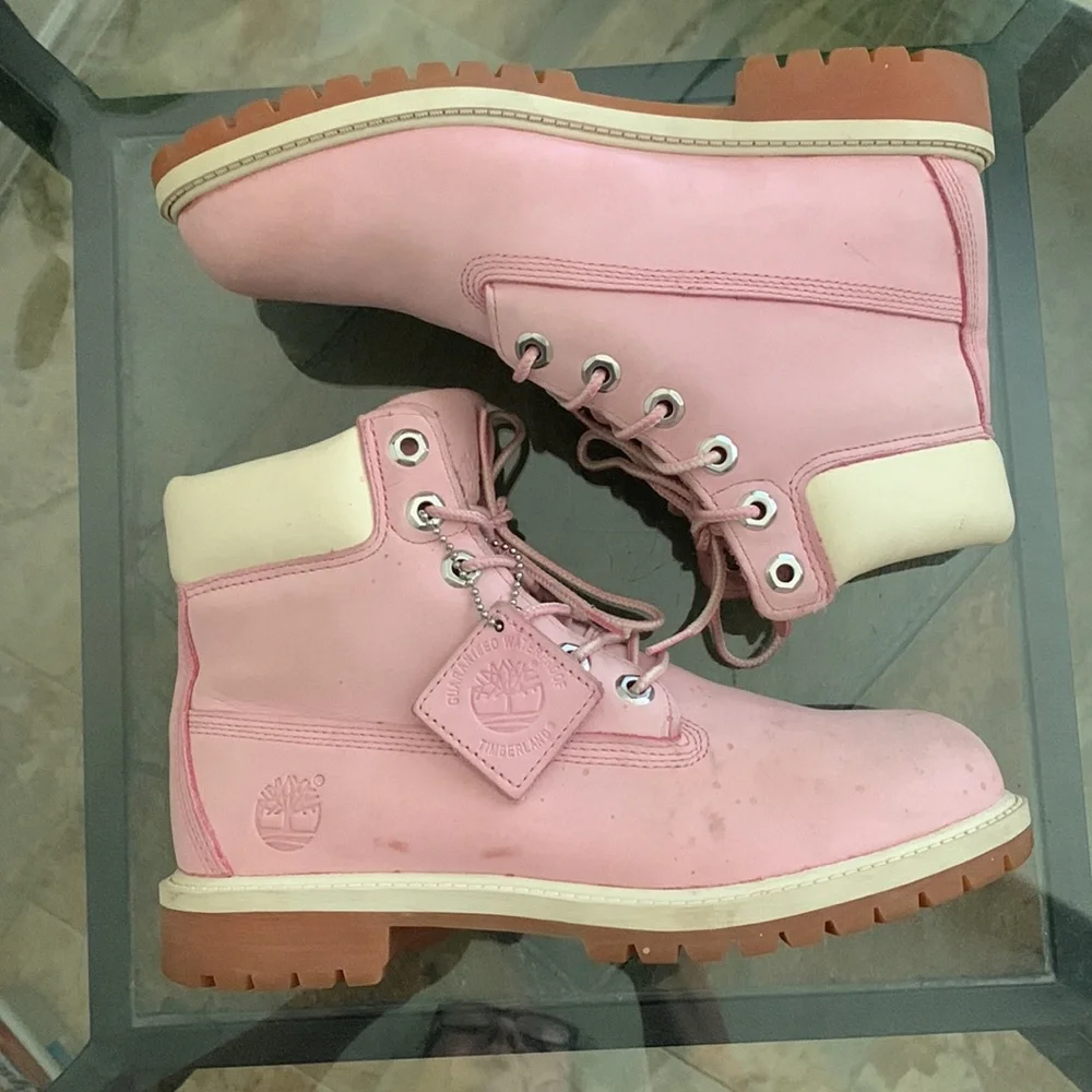 TIMBERLAND Premium 6-Inch Waterproof Boot (WMS SIZE 7)